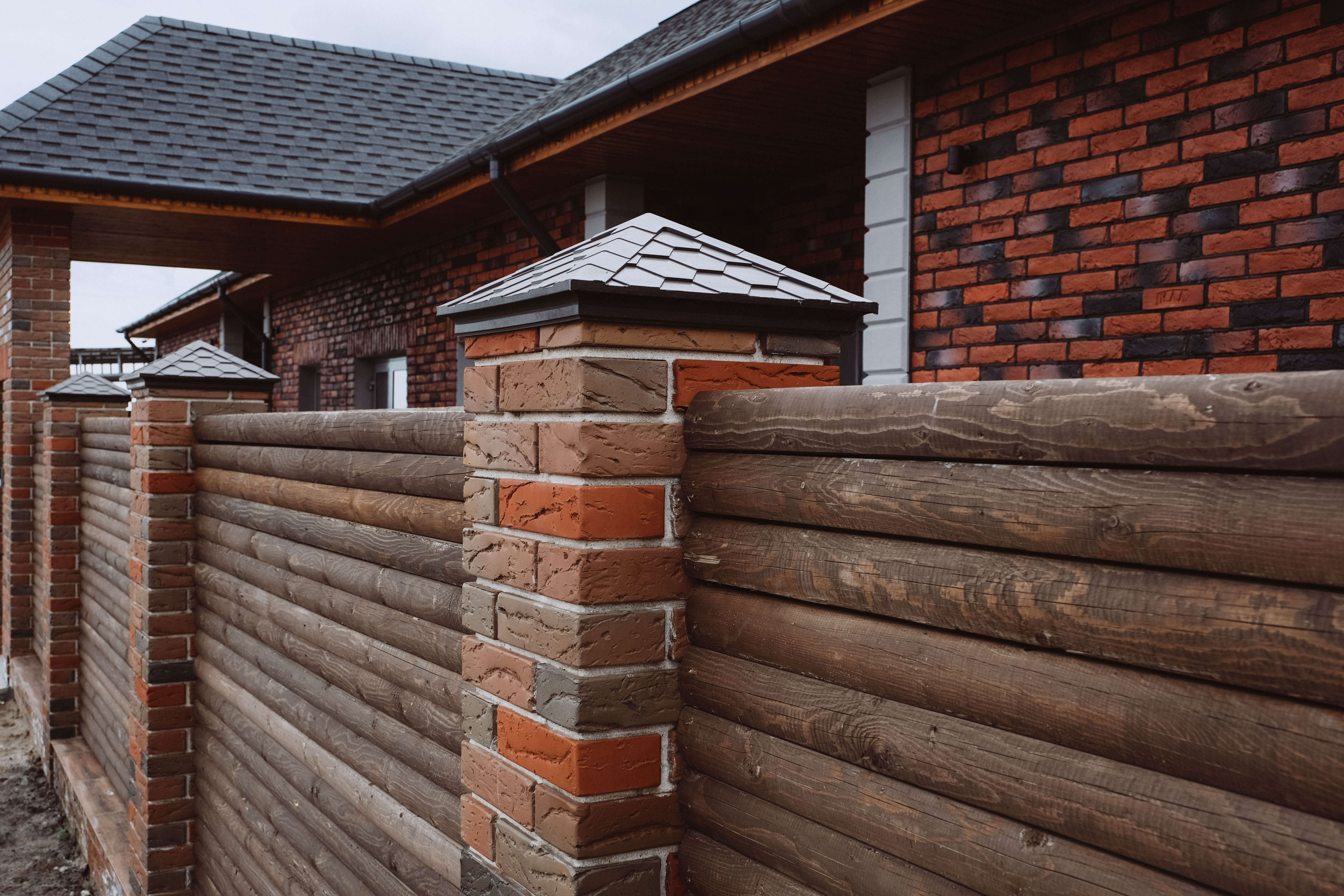 Колпак Zking Эверест Коричневый на столб 1.5х1.5 кирпича (390х390мм) в Воскресенске фото